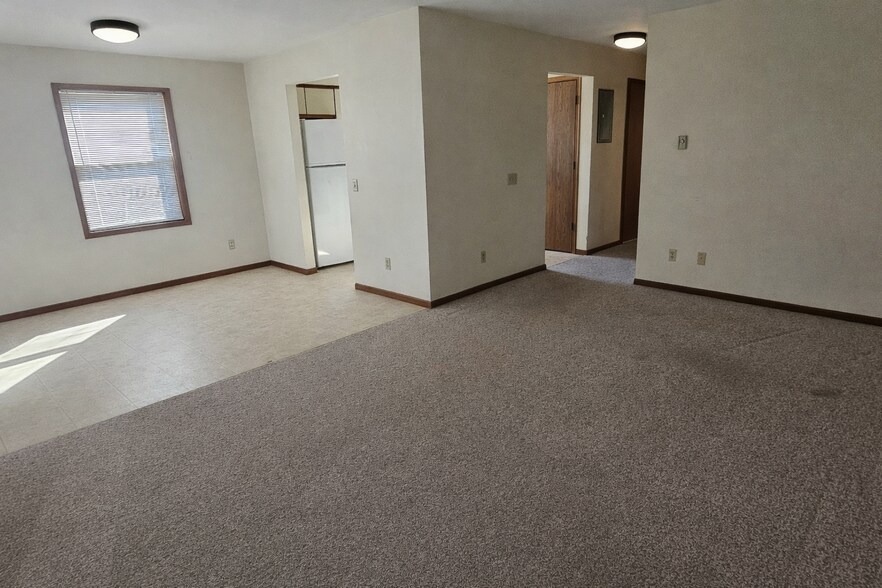 Building Photo - 314 Shane Ct