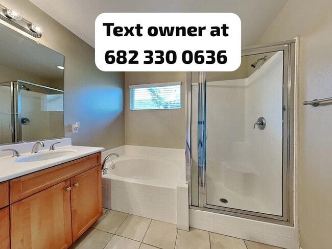 Building Photo - 1068 E Agate Ct