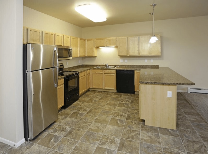 Primary Photo - Shadow Ridge Apartments