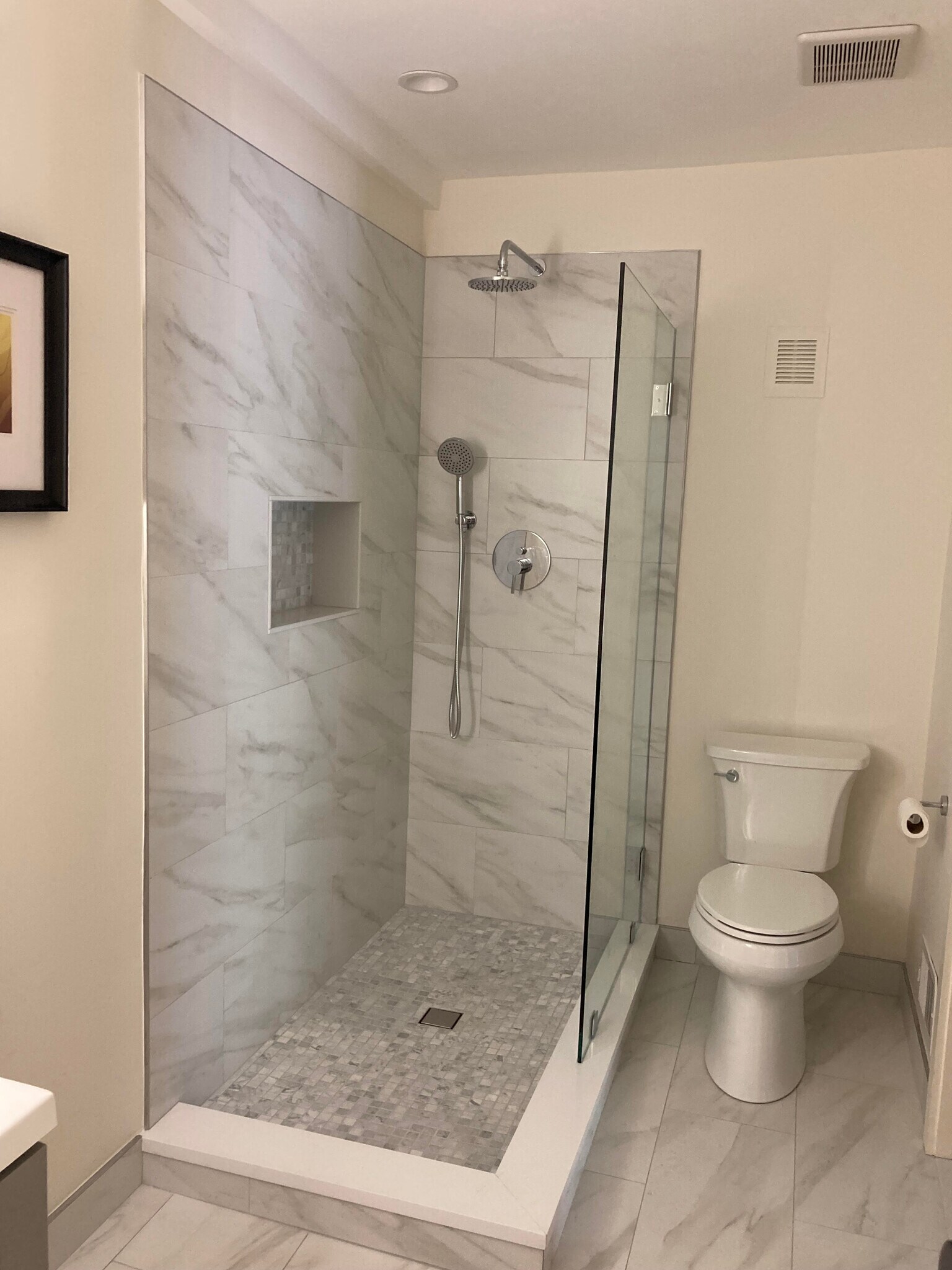 Building Photo - 748 Mainsail Ln