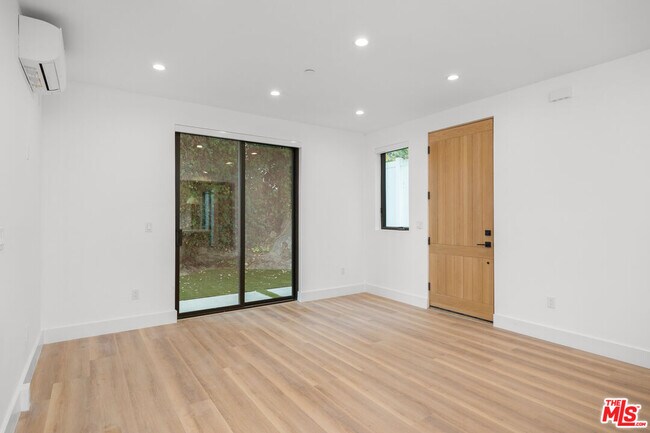 Building Photo - 5313 Ben Ave
