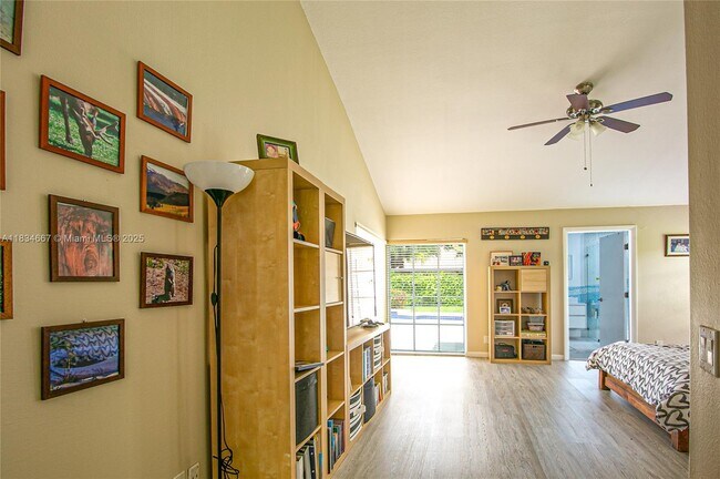 Building Photo - 1049 Laguna Springs Dr