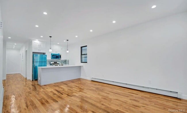 Building Photo - 1842 Hunt Ave