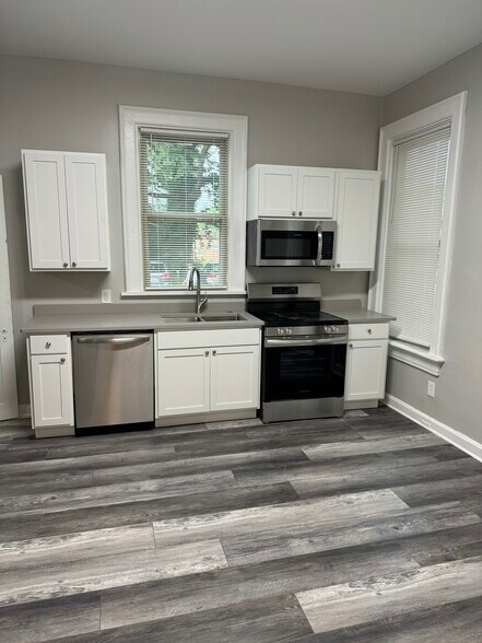 Quartz countertops - 1314 Chase Ave