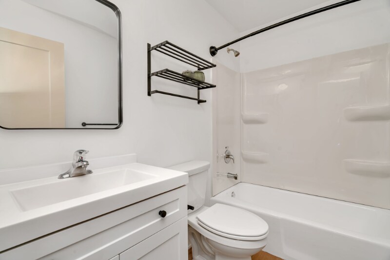 Building Photo - 515 Pasadena Ave