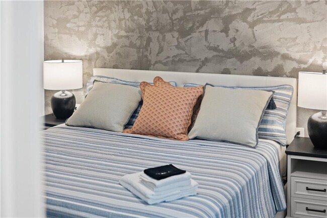 Building Photo - 3285 Mar Lanta Dr