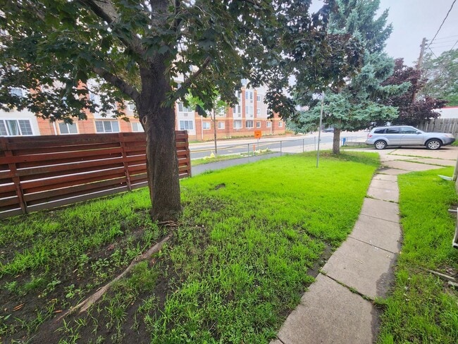 Building Photo - Charming Richfield Single-Family Home- Finished Basement!