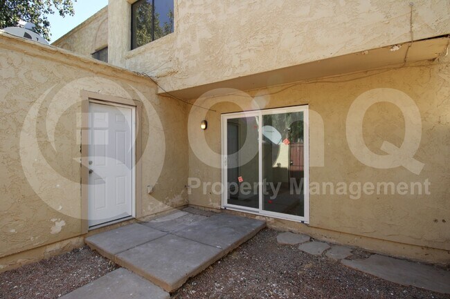 Building Photo - 1464 N 54th Ave