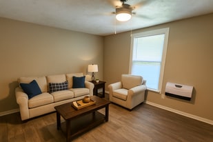 Building Photo - 209 E Webster St