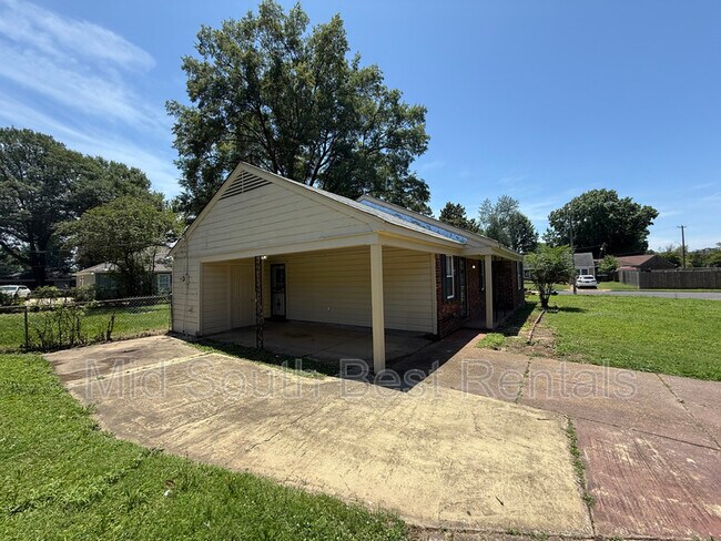 Building Photo - 3010 Ashwood Cove