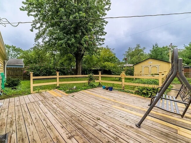 Building Photo - Rutledge Home