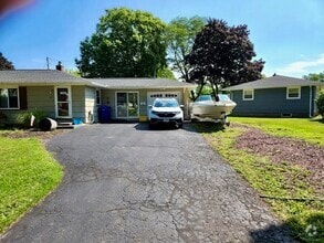 Building Photo - 22 Fairview Ct