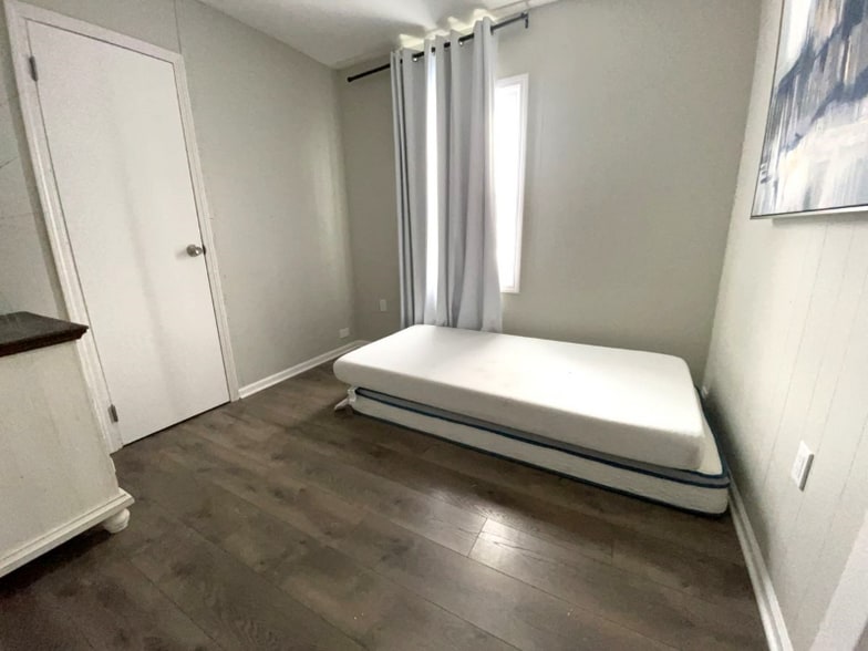 Building Photo - 622 Murphy Dr