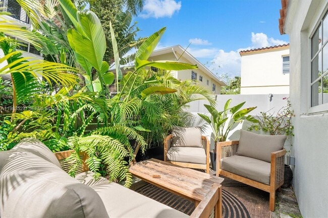 Building Photo - 1024 Lenox Ave.