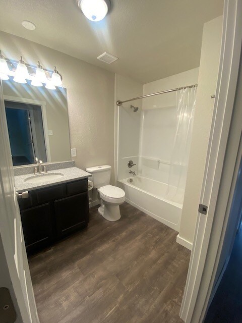 Building Photo - 338 25th Avenue Ct