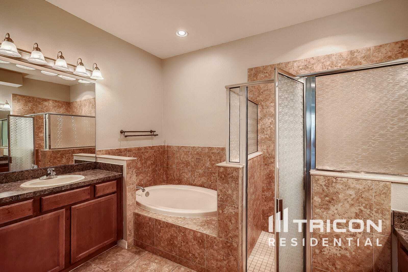 Building Photo - 11767 Summer Springs Dr