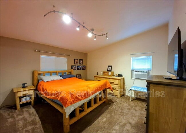 Building Photo - 9110 144th St Ct NW