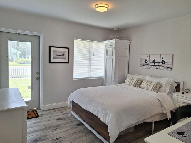 Building Photo - NSB FURNISHED EFFICIENCY UNIT-ALL UTILITIES INCLUDED INCLUDING WI-FI!