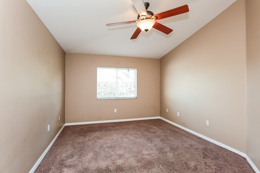 Building Photo - 11018 Whitecap Dr