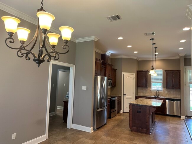 Building Photo - 2212 Alexa Ln