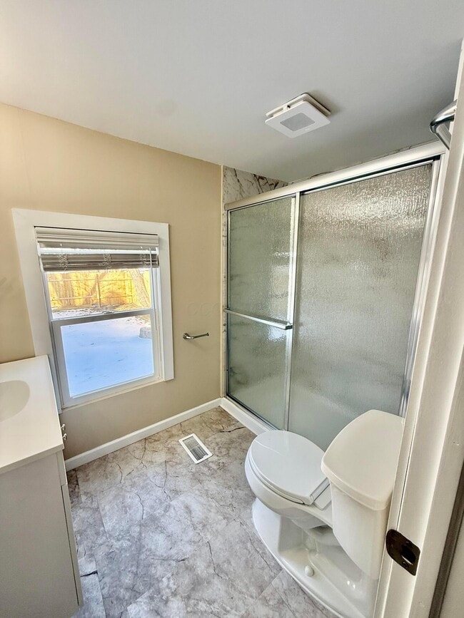 Building Photo - 575 Gilbert St