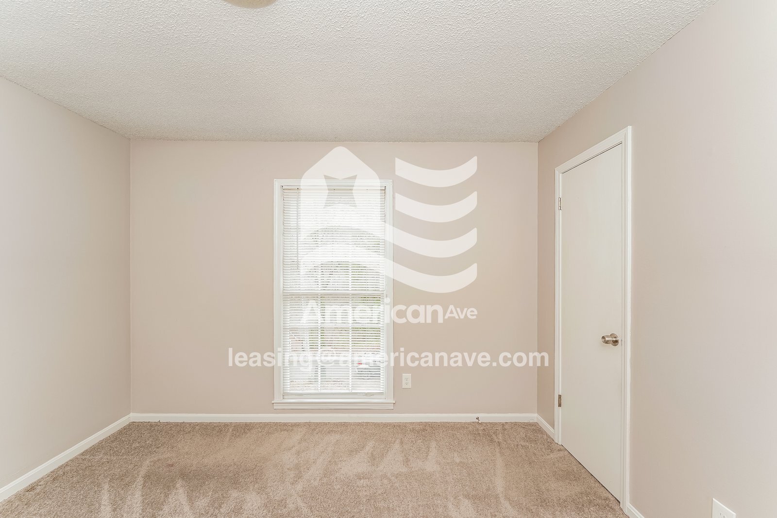 Building Photo - 1657 Azalea Dr