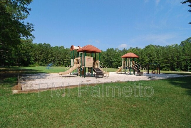 Building Photo - 212 Brookstone Way