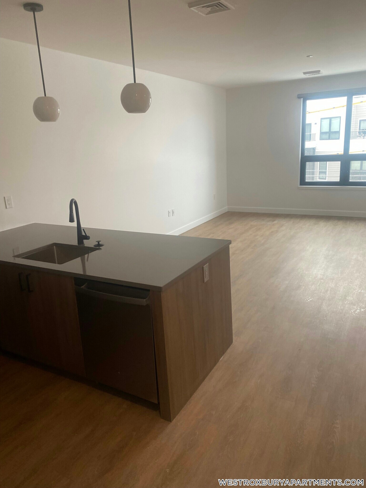 Building Photo - 199 Gardner St