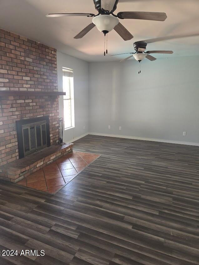 Building Photo - 949 Charles Dr