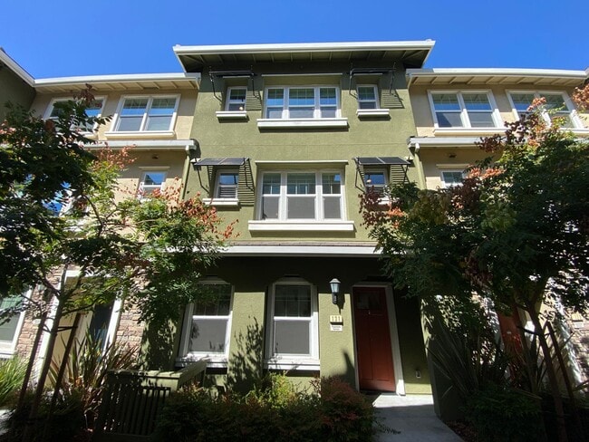 Building Photo - SUNNYVALE - executive townhome with amazin...