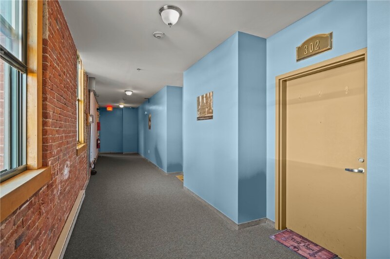 Building Photo - 1117 Douglas Ave