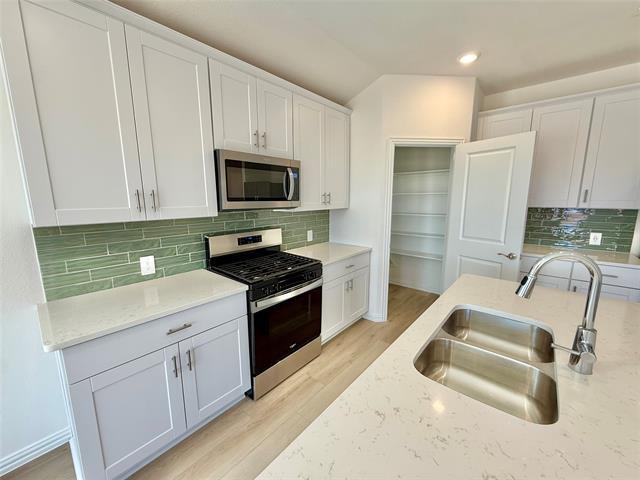 Building Photo - 409 Loch Dr