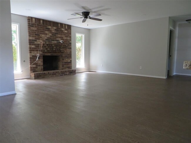 Building Photo - 4655 Old Anderson Ln