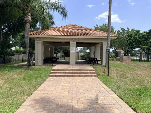 Building Photo - 10169 Serene Meadow Dr N