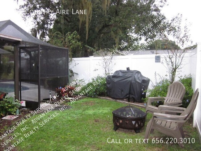Building Photo - 4902 Country Aire Ln
