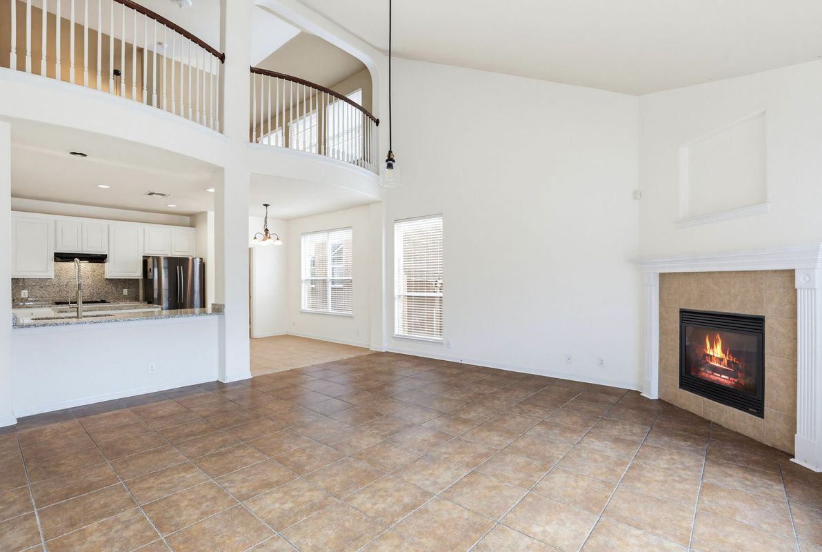 Building Photo - 3415 Highline Tr
