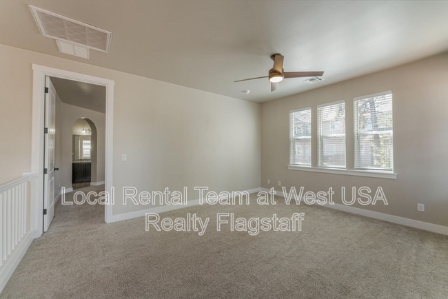 Building Photo - 3223 S Beringer Ln