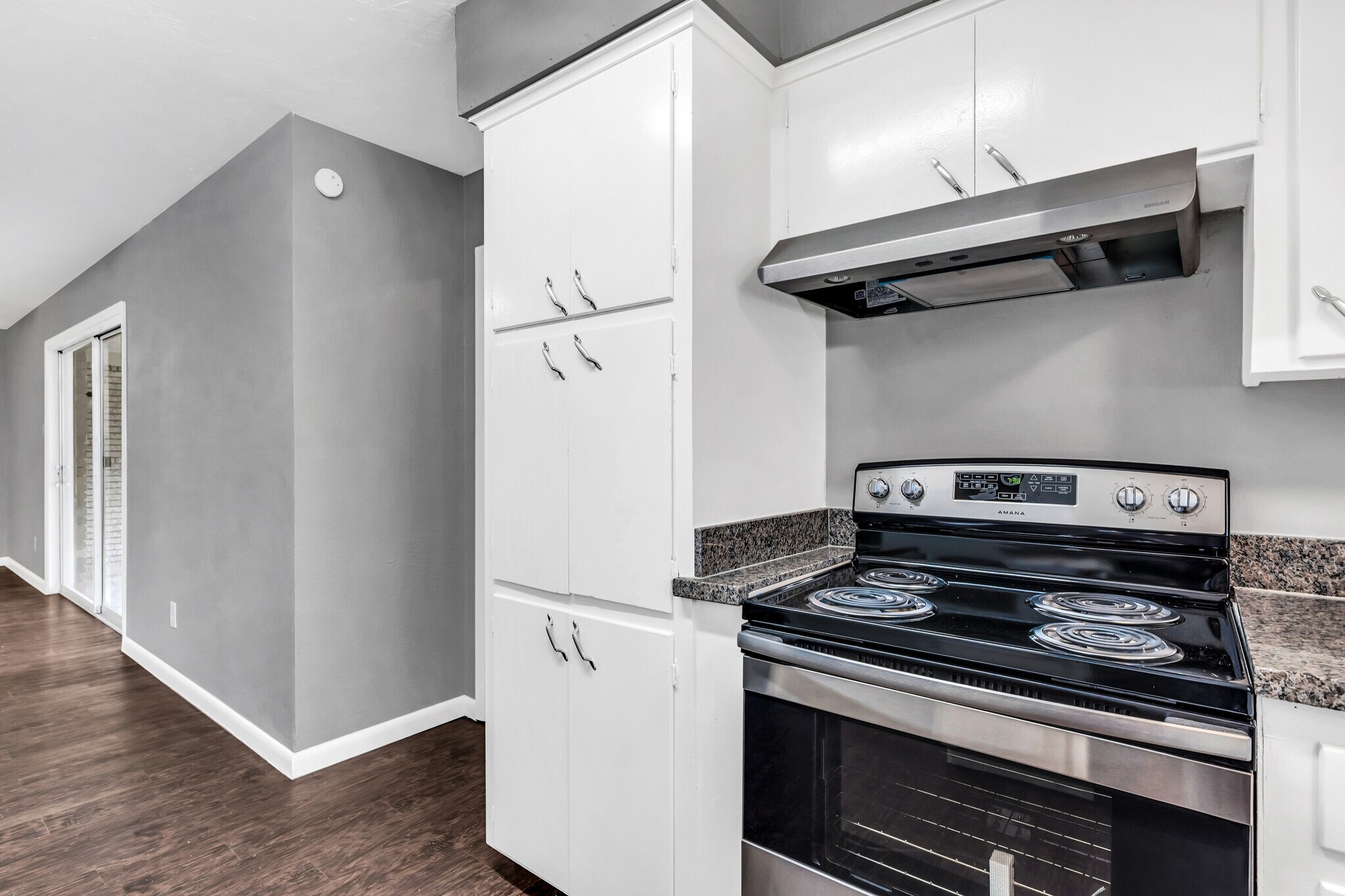 Building Photo - 10314 Antrim Ln