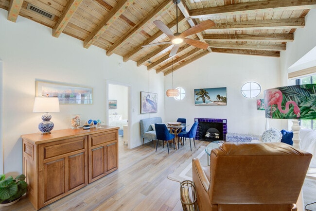 Building Photo - 110 Marine Way