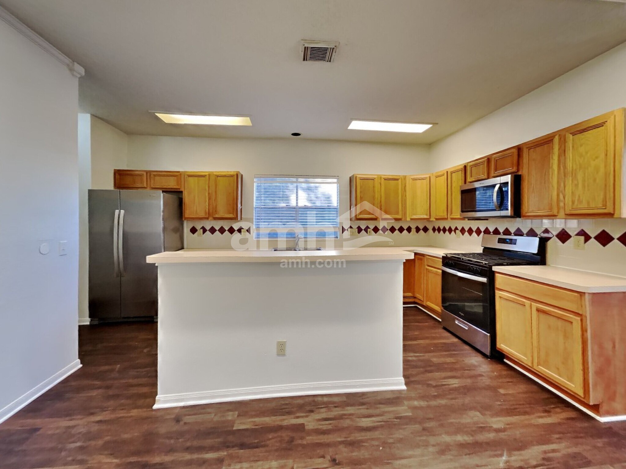 Building Photo - 2911 Linda Dr