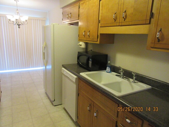 Building Photo - 2005 Geralo Ln