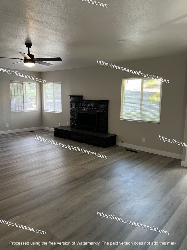 Building Photo - Nice Home For Rent