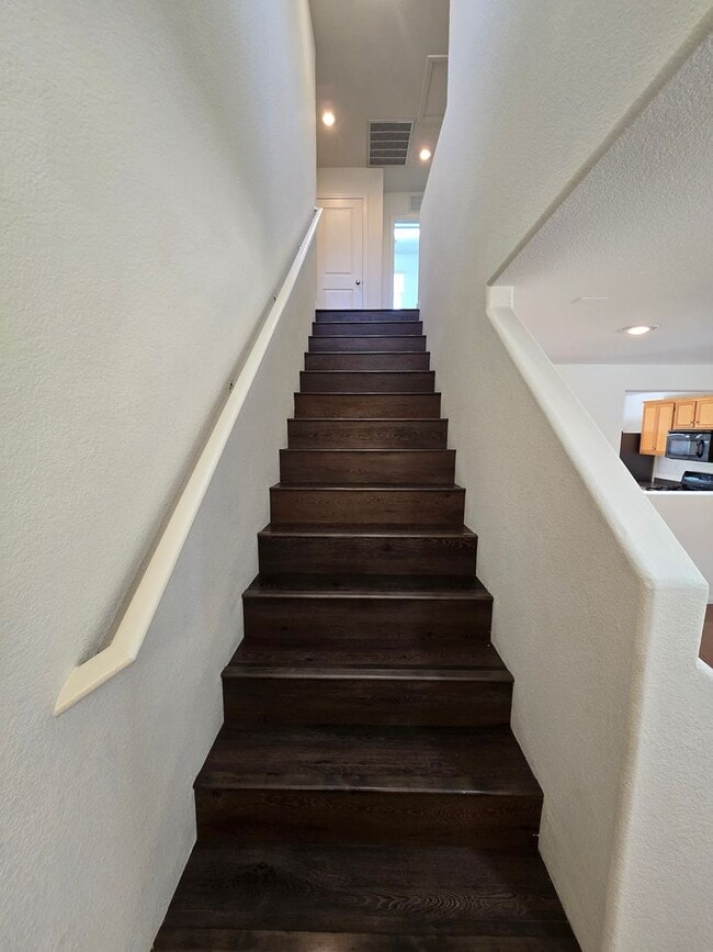 Building Photo - A Fabulous 3 Bedroom, 2 Bathroom  HOME IN ...