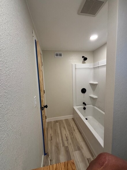 Building Photo - 1701 W Porter St