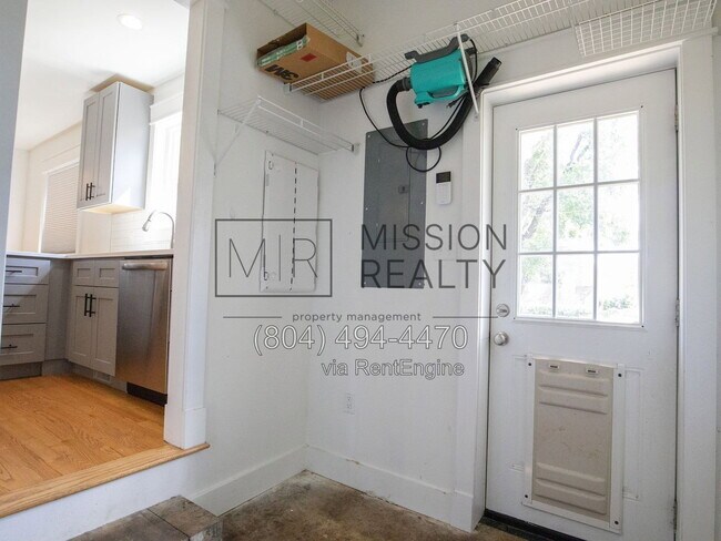 Building Photo - 3511 Idlewood Ave