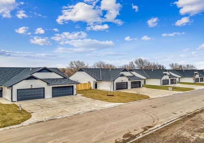 Building Photo - 3606 W 45th St S
