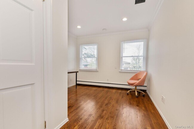 Building Photo - 49 Harborview W