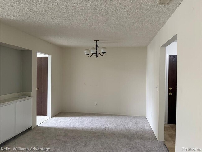 Building Photo - 27915 Berrywood Ln