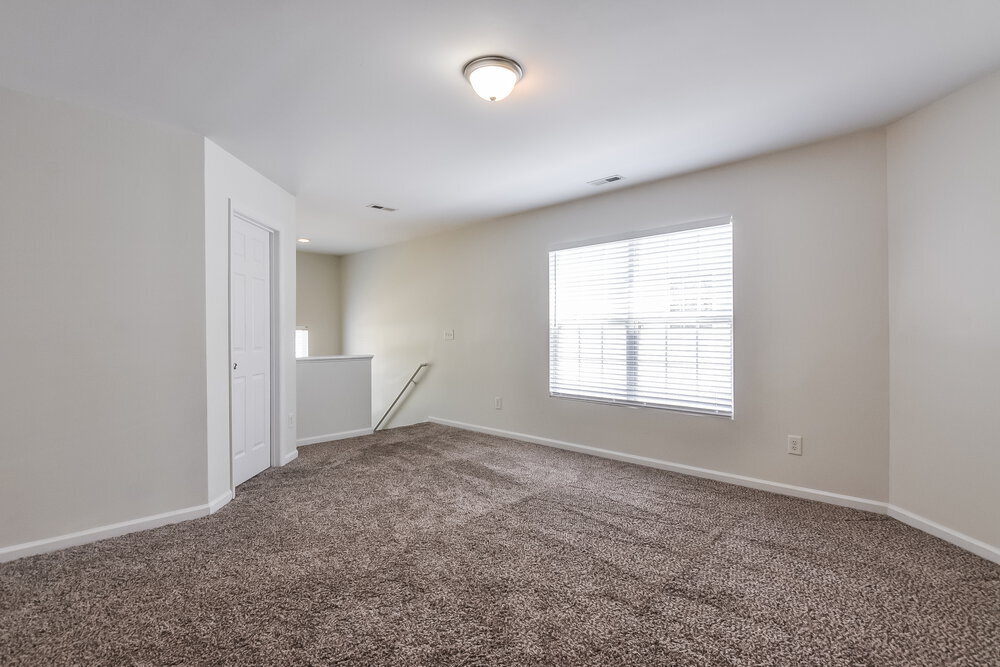 Building Photo - 3771 Burtons Barn St