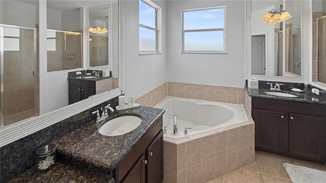 Building Photo - 6673 Helmsley Cir